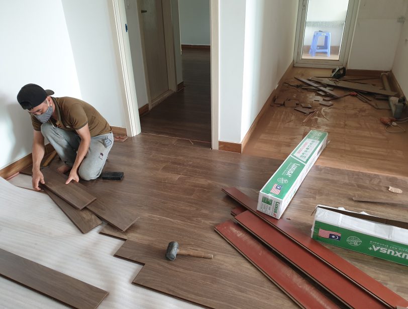 Sửa sàn gỗ công nghiệp