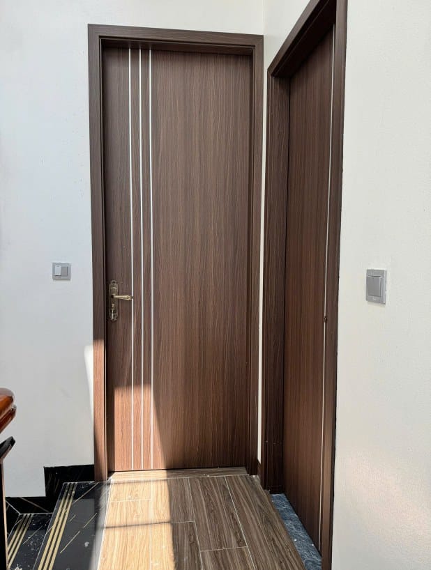 Cửa nhựa composite giả gỗ